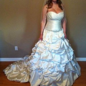 Maggie Sottero 'Darci' Wedding Dress